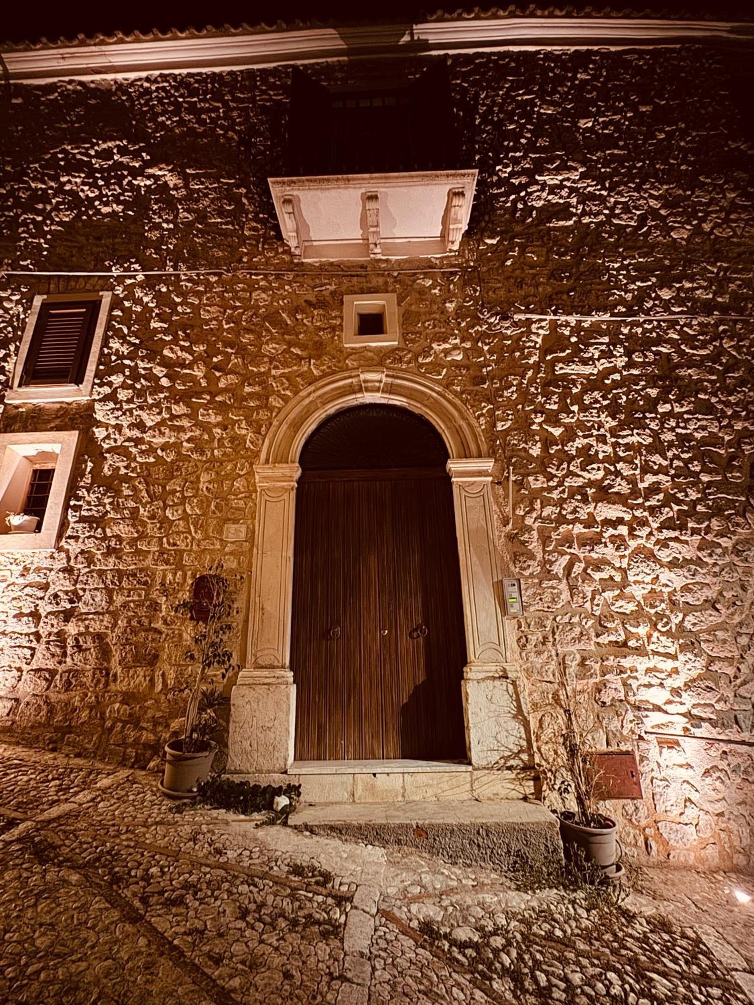 Le Camere Dell'Emiro Castronuovo di Sicilia エクステリア 写真